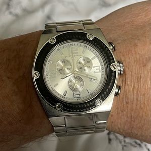 Men’s Swiss Legend bulky watch (Fare Condition, missing 1 screw on the bezel).